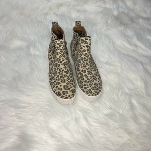 sketchers women's Sz 10 memory foam high-tops cheetah print dual zip up sides 